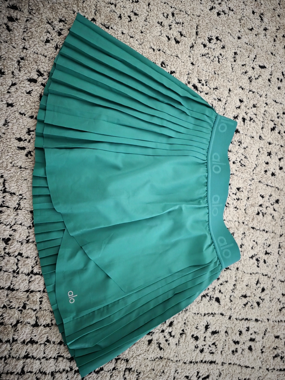 ALO Yoga Women's Pleated Athletic Skirt in Teal